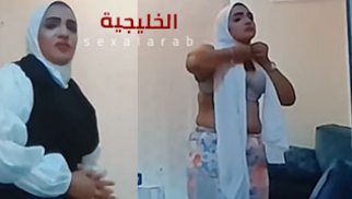 الطالبة الخليجية المجبرة .. تبيع جسدها مقابل المال لرجل اعمال 2